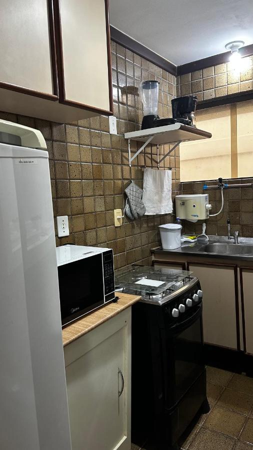Apartamento Inteiro Frente Ao Mar De Ondina Salvador Esterno foto