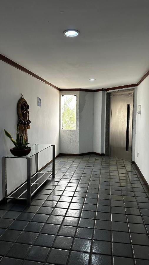 Apartamento Inteiro Frente Ao Mar De Ondina Salvador Esterno foto