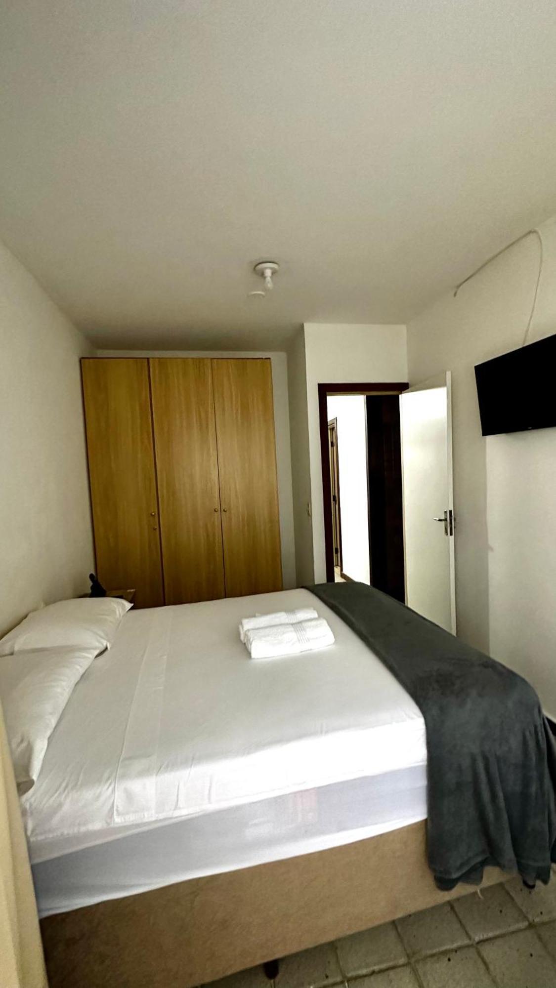 Apartamento Inteiro Frente Ao Mar De Ondina Salvador Esterno foto